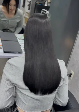 ロング Forest. -髪質改善-のヘアスタイル