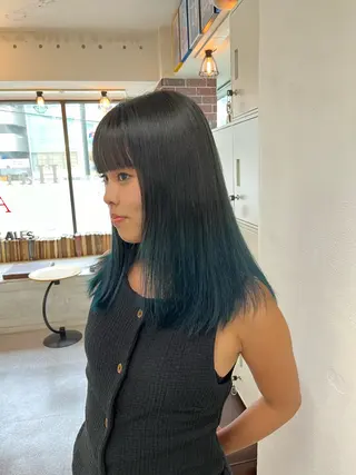 ミディアム カラー エクステ ハイトーン 💭黒崎ハルカのヘアスタイル