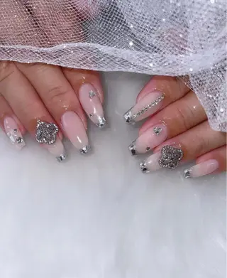 ネイル 高草木 桃香のネイルデザイン