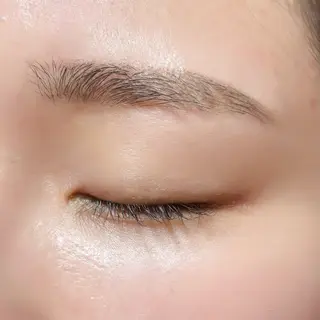 アイブロウ meguru／マツパ ／マツエク／束感のマツエク・マツパデザイン