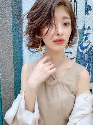 酸性ストレート/ブリ ーチなし/中村 匠のヘアスタイル