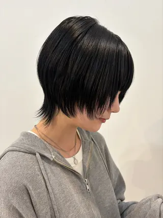 ショート カラー アヤノ/ 似合わせカット✂️のヘアスタイル