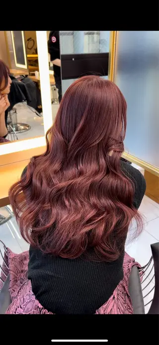 ロング カラー Miyu's所属・𝑨𝑲𝑶 🍒/ ピンクカラーのヘアスタイル