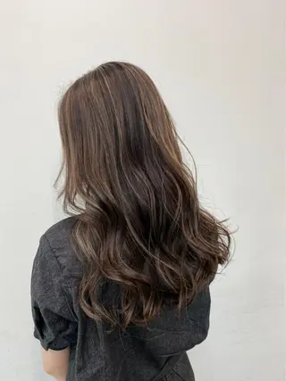 ロング カラー ヘアアレンジ 【公式】amble luxe池袋東口🩷のヘアスタイル