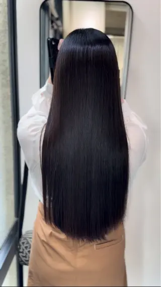 ロング JYO 髪質改善専門家のヘアスタイル