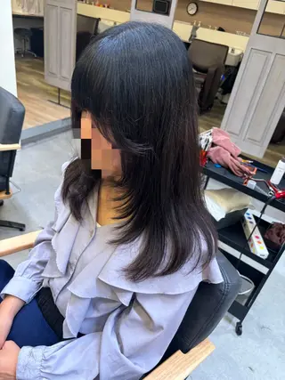 セミロング Hair pocket ritta所属・坂田 汐里のヘアスタイル