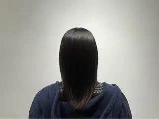 セミロング パーマ 小村 侑生のヘアスタイル