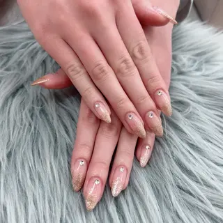 ネイル Bianca立川店 saitoのネイルデザイン