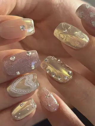 ネイル talo .のネイルデザイン