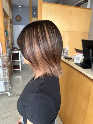 ミディアム miloc MOMOKAのヘアスタイル