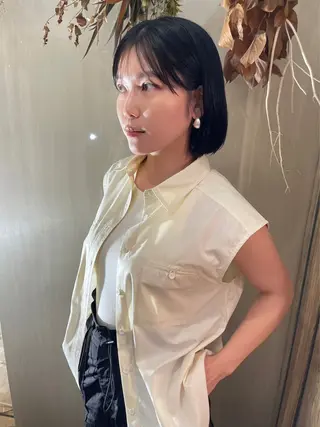 ショート カラー (h)wim ウィムのヘアスタイル