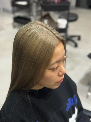 ロング 👑ツヤブリーチ特化 👑おうた👑のヘアスタイル