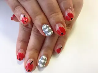 ミディアム ネイル grace グレースのネイルデザイン