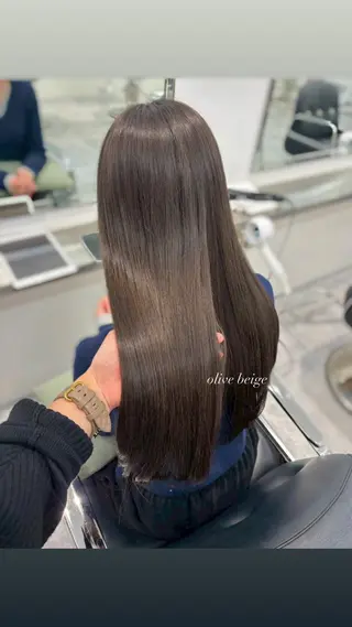 ロング ParveMix 宮﨑 梨里のヘアスタイル