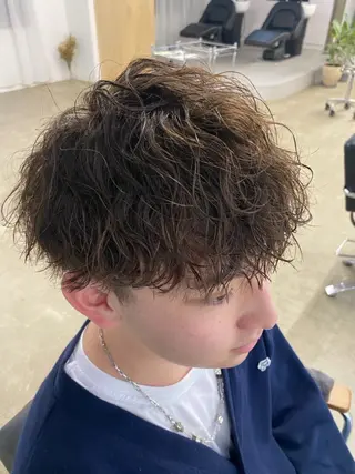 ミディアム パーマ メンズ 豊中/メンズ特化 岡田 龍之介のヘアスタイル