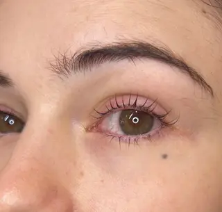 マツエク・マツパ ルナクレスタ 🌙代表Mikiの眉毛・アイブロウイメージ