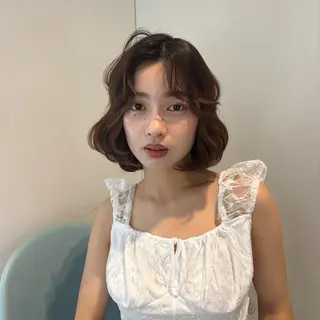 ミディアム カラー 岩切 美海のヘアスタイル