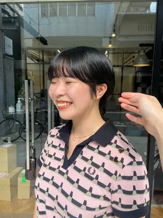 ショート オバタ コトのヘアスタイル