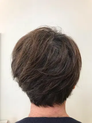 ショート カラー 横田 尚登のヘアスタイル