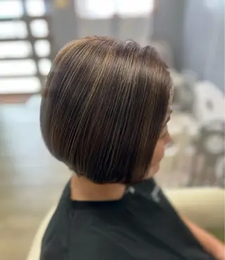 ミディアム BeautySalon Versa所属・Ai Tomoyoseのヘアスタイル