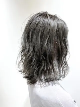 カラー 福元友梨 ディレクター✂️のヘアスタイル