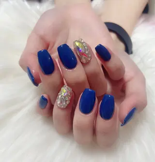 ネイル &ME ネイルサロンのネイルデザイン