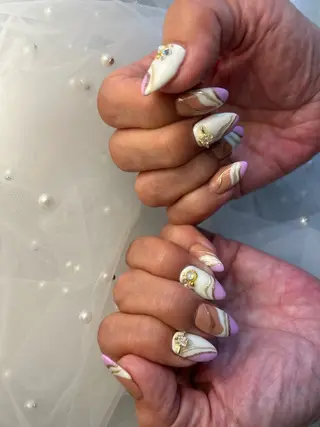 ネイル ✴︎ Delightのネイルデザイン