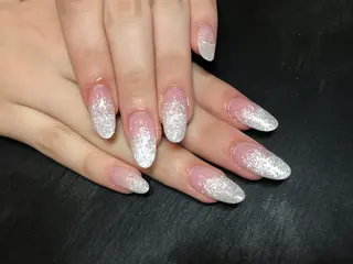 ネイル 髙城 亜紀のネイルデザイン