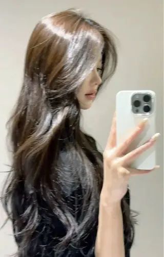 ロング カラー 韓国風暗髪ヘア🤍 🫧MIREIのヘアスタイル