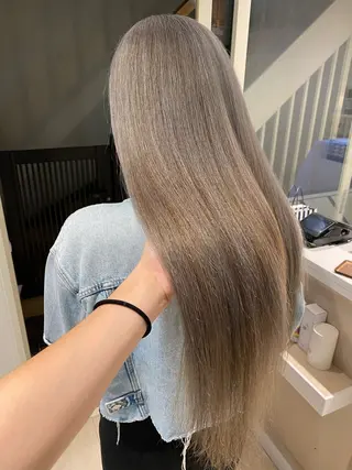 ロング 🌈評価No.1🌈 艶髪カラー❌エクステのヘアスタイル