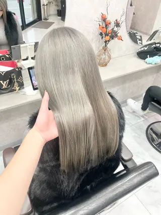 セミロング 🦋ハイトーン🦋 石山 希理🦋のヘアスタイル