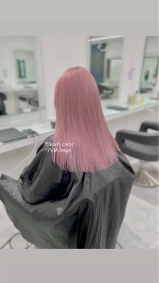 セミロング カラー 🤍💕ブリーチカラ ーAyaka💕🤍のヘアスタイル