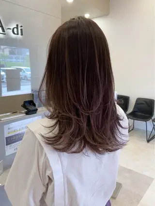 セミロング LATE  tokyo所属・廣庭 勇人のヘアスタイル