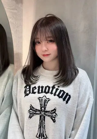 ミディアム Lond espoir所属・韓国レイヤー／ nazuna🩵🫧のヘアスタイル