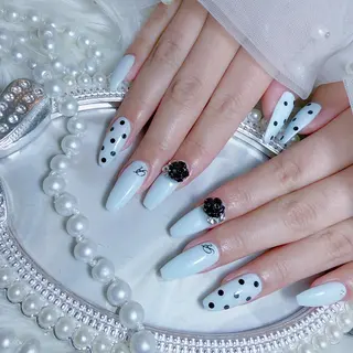 ネイル Yudia🩵 Yuiのネイルデザイン