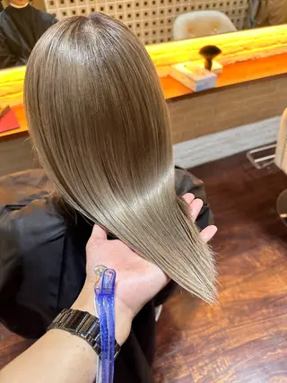 ミディアム ORANGE POP _HIBIKIのヘアスタイル