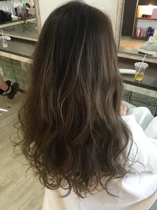 ロング トレヴァー デルチザンのヘアスタイル