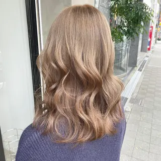 セミロング ROMEO 京橋のヘアスタイル