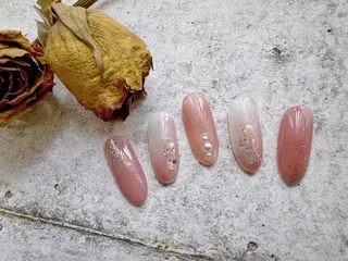 ネイル ビューティーサロン ヘゼリヒのネイルデザイン