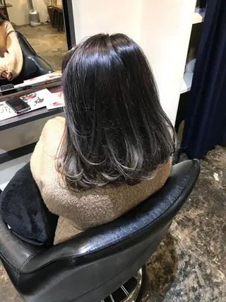 ショート カラー UMEDA FIGAROのヘアスタイル