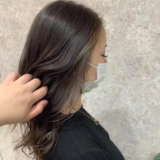 カラー piLLon/ RYUKAのヘアスタイル