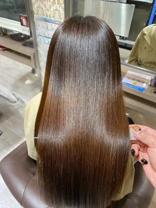 ロング 鯉谷　僚 【本物の髪質改善】のヘアスタイル