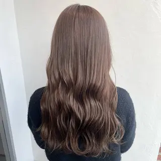 ロング カラー 岡本 彩香のヘアスタイル