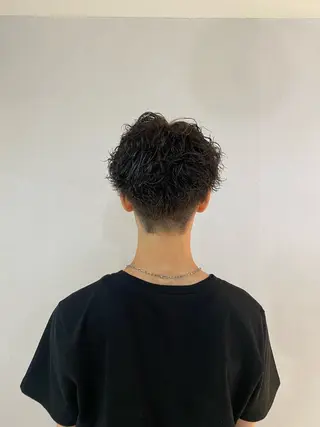 カラー メンズ ハナダ メイのヘアスタイル