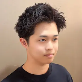 カラー メンズ 目を惹く艶髪/髪質 改善カラー🤎ぐっちのヘアスタイル