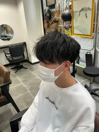 ミディアム カラー パーマ ヘアアレンジ メンズ キッズ ネイル マツエク・マツパ アイブロウ メンズカット✂️ パーマ寺西優真のヘアスタイル