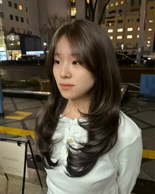 ロング 古賀/レイヤーボブ /ハッシュカットのヘアスタイル