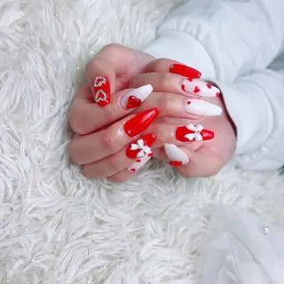 ミディアム artnailgallery所属・gallery Yumiのネイルデザイン