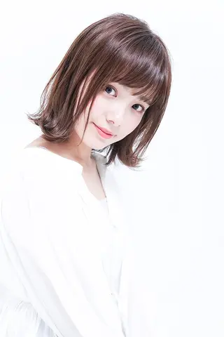 ミディアム 山下 優美のヘアスタイル