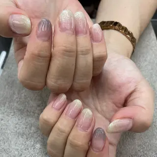 ネイル MAXKELLY EMIのネイルデザイン